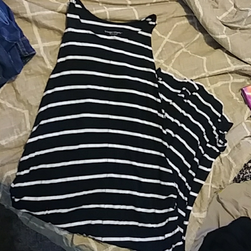 Liz Lange Maternity Midi Dress